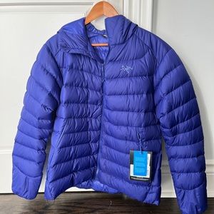 ARC’TERYX WOMEN’S JACKET - TAGS ON